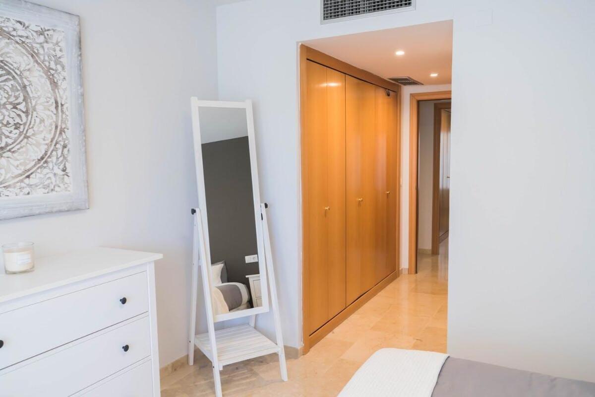 Moderno En Guadalmina Golf - *